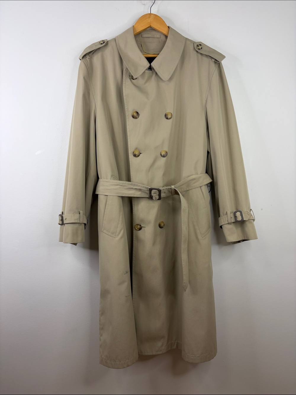 Vintage Trenchcoat Mens 44R Beige Cotton Wool Liner Made in Canada London Fog
